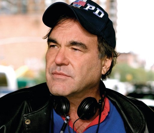 Oliver Stone compie 64 anni e festeggia con "Wall Street 2"  