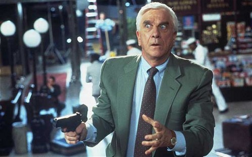 Leslie Nielsen: omaggio al re della comicitÃ  demenziale 