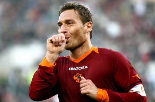 Roma-Fiorentina 4-2, gol e spettacolo all'Olimpico  